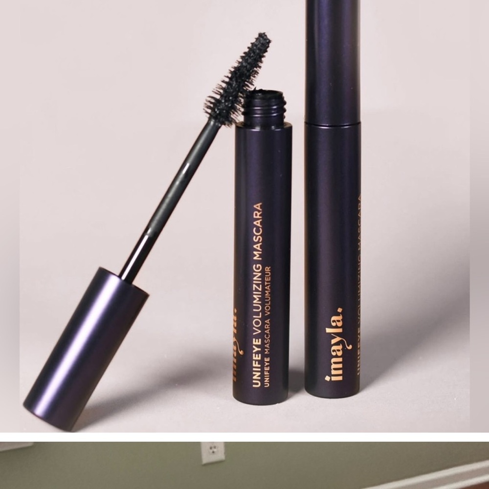Imayla Black Volumizing Mascara New